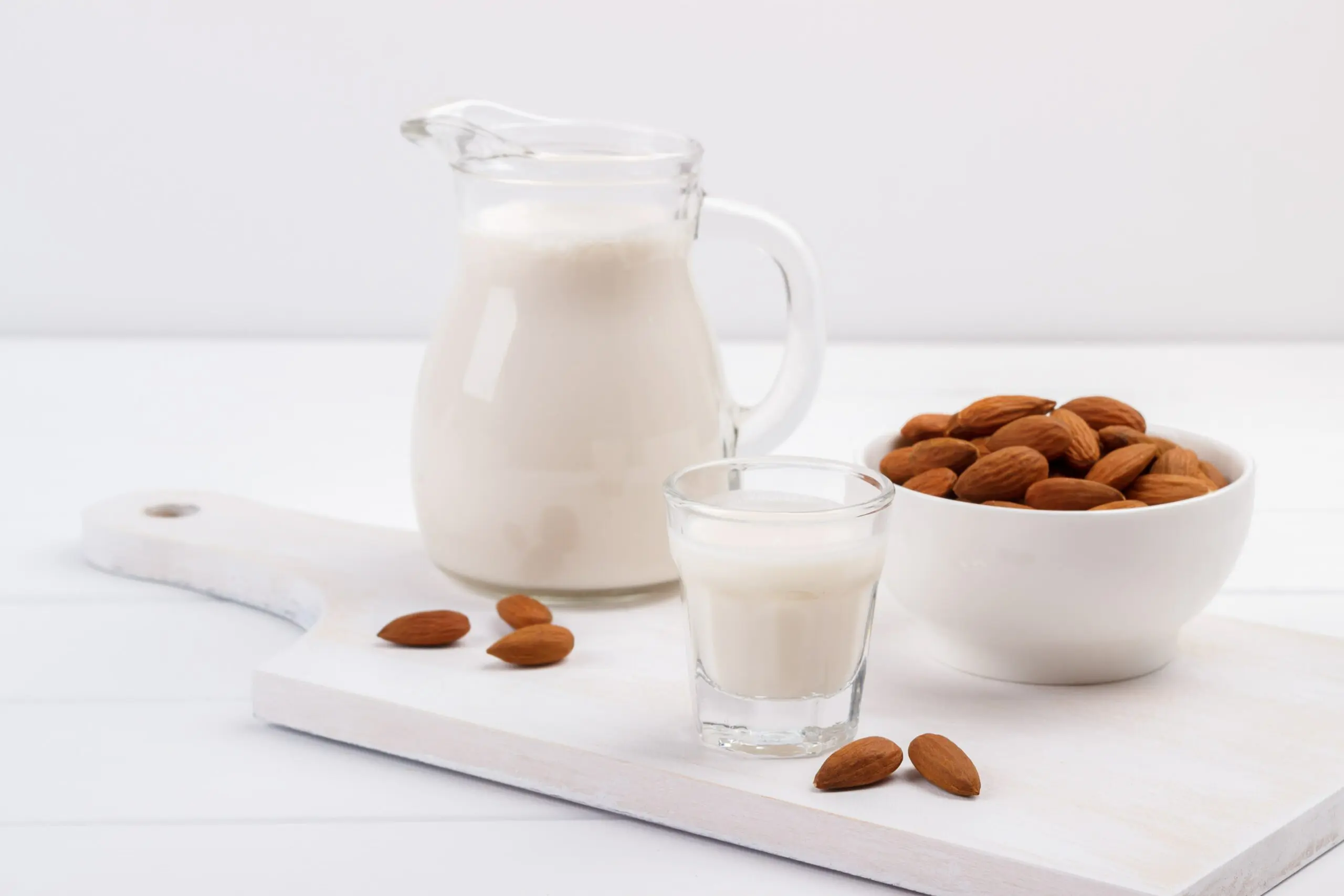 healthy-almond-milk-2021-08-26-23-04-09-utc-min